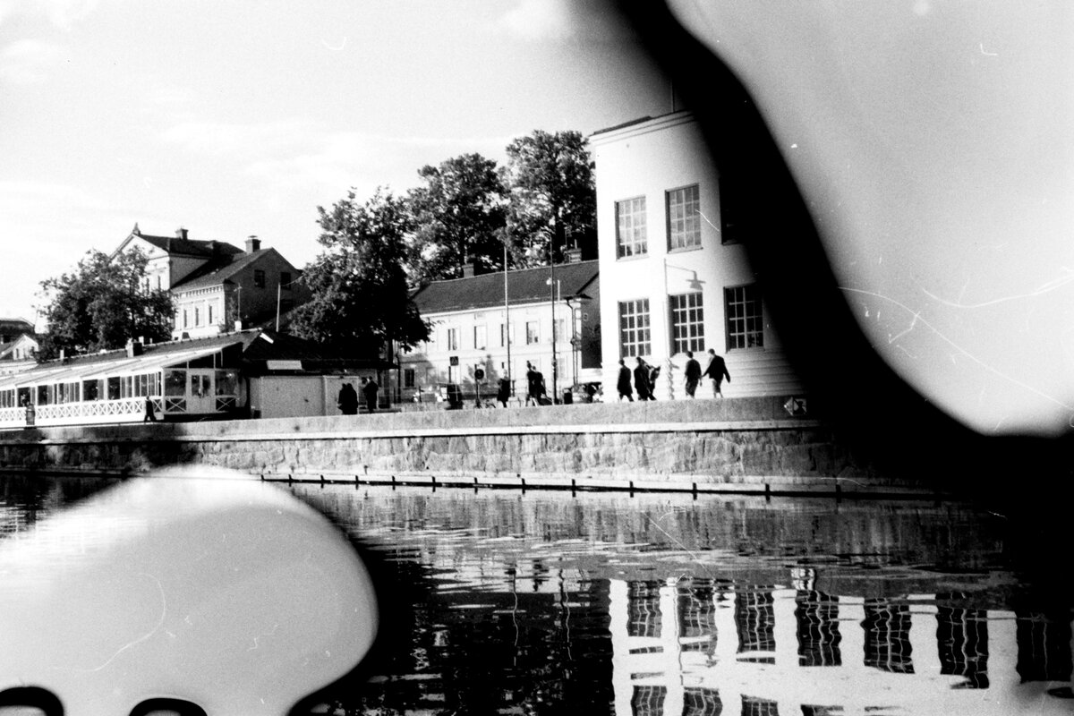 Stadsparken, Uppsala, Sweden, 2015, Ricoh EFS 35